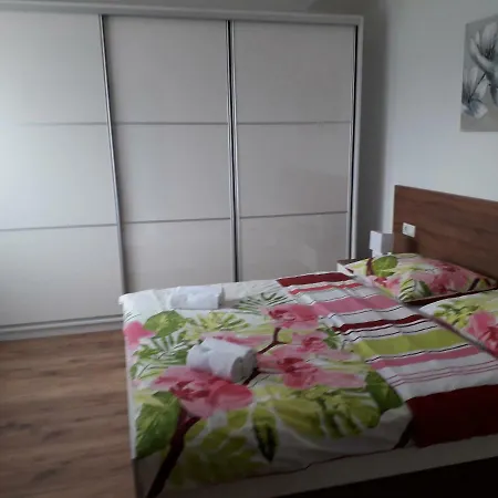 ゲストハウス Sandra -lopar