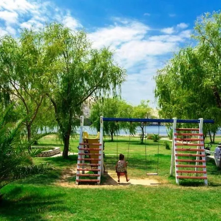 Sandra -lopar ゲストハウス ロパール