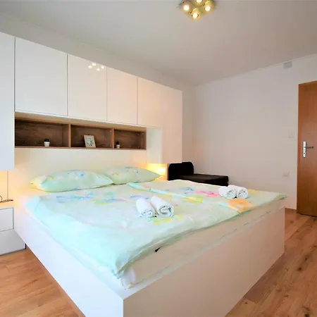 게스트하우스 Sandra -lopar 로파르