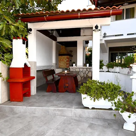 Sandra -lopar Pensiune 3*