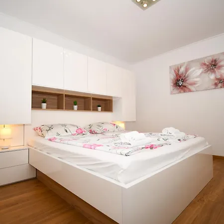 Sandra -lopar 로파르