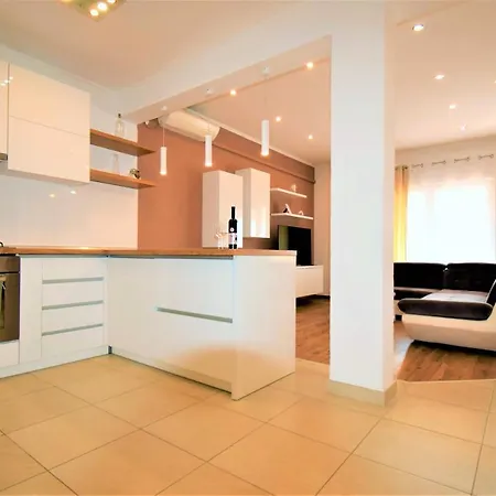 게스트하우스 Sandra -lopar 3*