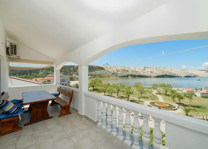 Guest house Sandra -lopar 3*