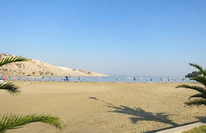 Guest house Sandra -lopar 3*