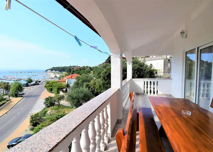 Sandra -lopar Guest house 3*