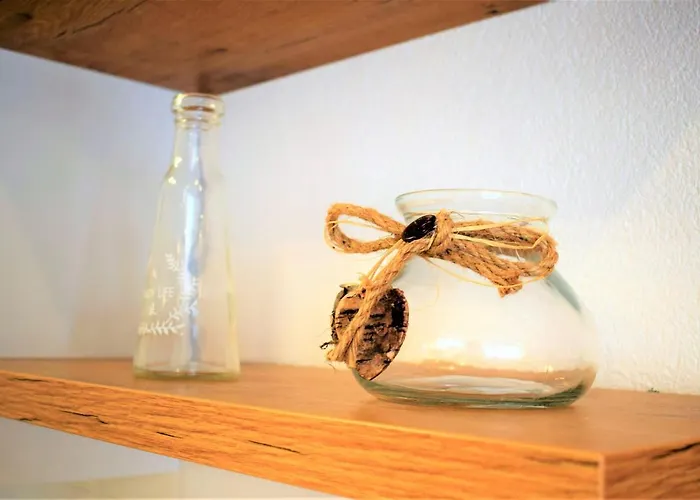 Sandra -lopar Guest house